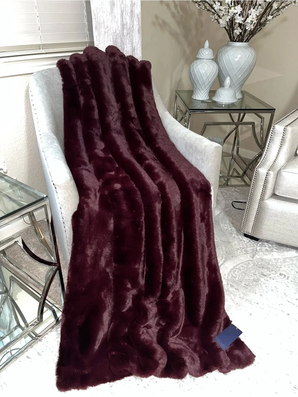 1-NWT RACHEL ROY WINE RABBIT FAUX FUR LUXURY THROW BLANKET